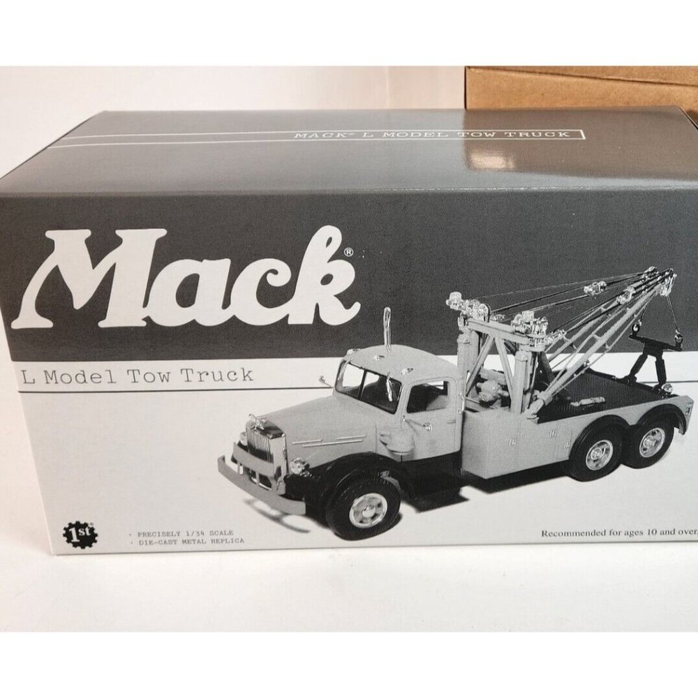 First Gear US Postal Mack L-Model Wrecker Tow Truck & Box 19-3222 1:34 USPS